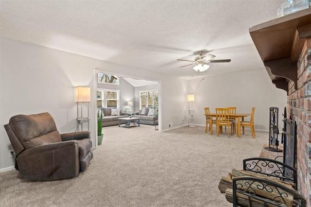 7235 Wallace Avenue, Kansas City, MO 64133