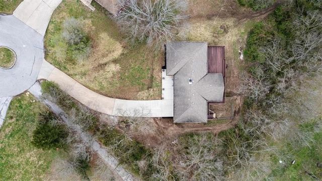 7235 Wallace Avenue, Kansas City, MO 64133