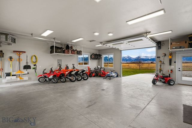 2019 E Silver Circle, Belgrade, MT 59714