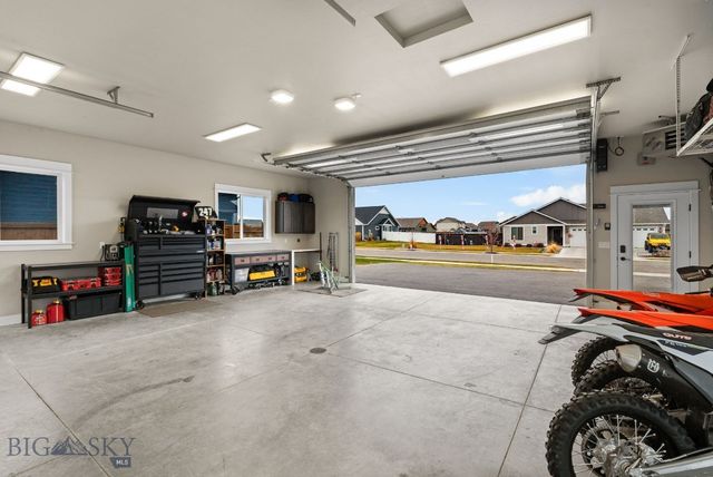 2019 E Silver Circle, Belgrade, MT 59714