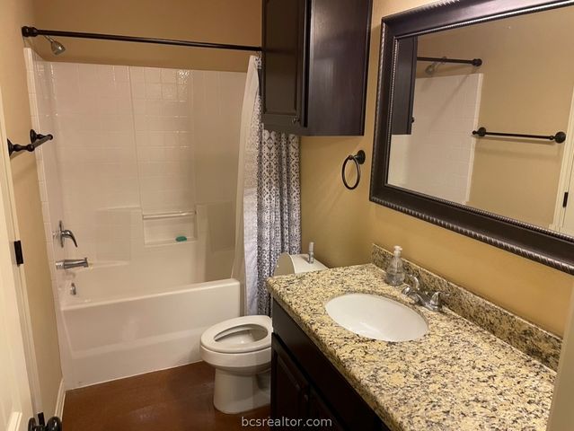 410 Baby Bear Drive, College Station, TX 77845