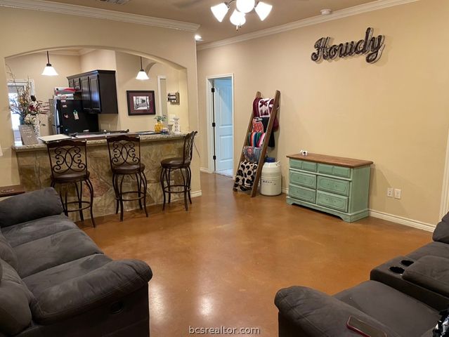 410 Baby Bear Drive, College Station, TX 77845