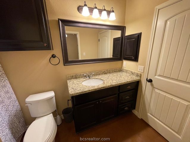 410 Baby Bear Drive, College Station, TX 77845