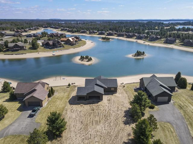 N8118 15th Avenue, New Lisbon, WI 53950