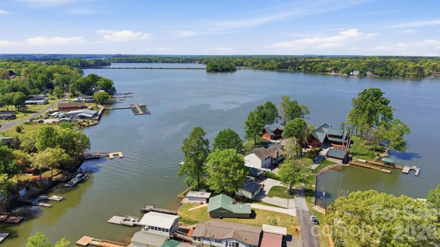 243 Shore Lane, Lexington, NC 27292