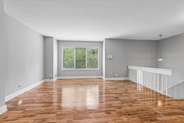 441 Park Ridge Lane G, Aurora, IL 60504