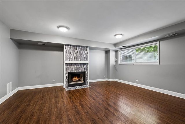 441 Park Ridge Lane G, Aurora, IL 60504