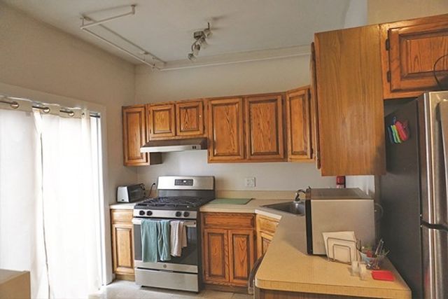 339 Beacon St A, Somerville, MA 02143