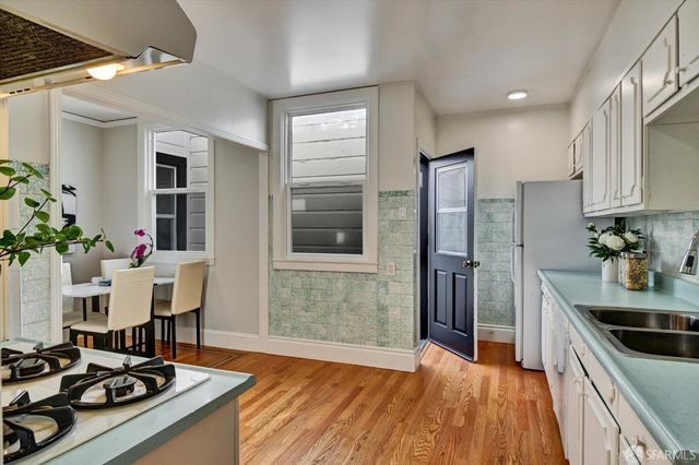 2147 16th Avenue, San Francisco, CA 94116