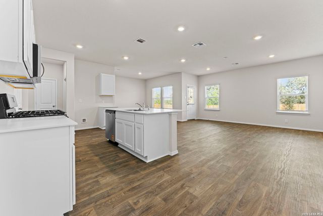 124 Pigeon Green, San Antonio, TX 78253