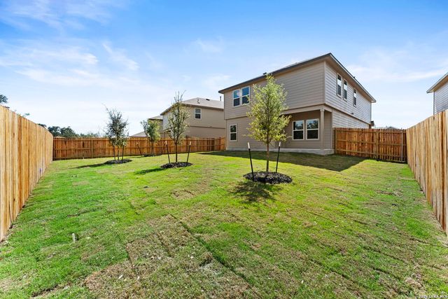 124 Pigeon Green, San Antonio, TX 78253