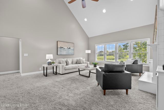 10240 Saddle Pointe Dr, Louisville, KY 40291