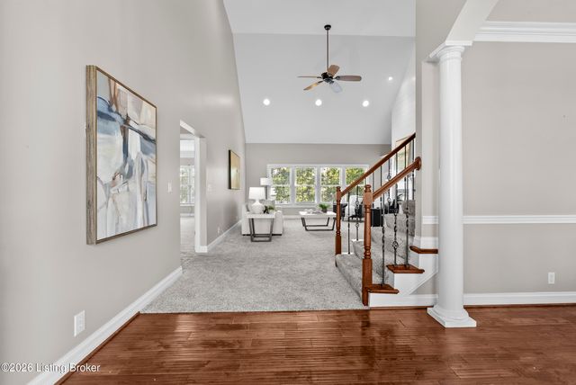 10240 Saddle Pointe Dr, Louisville, KY 40291