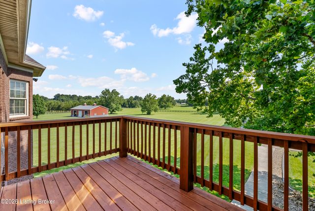 10240 Saddle Pointe Dr, Louisville, KY 40291