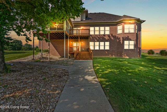 10240 Saddle Pointe Dr, Louisville, KY 40291