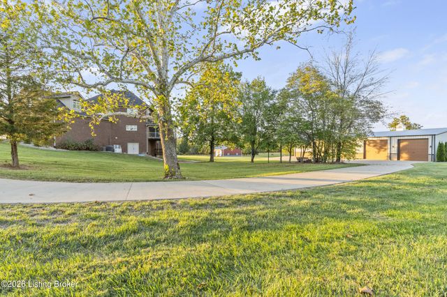 10240 Saddle Pointe Dr, Louisville, KY 40291