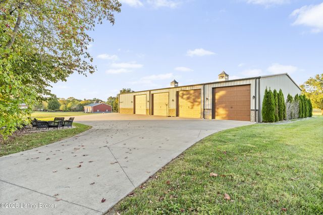 10240 Saddle Pointe Dr, Louisville, KY 40291