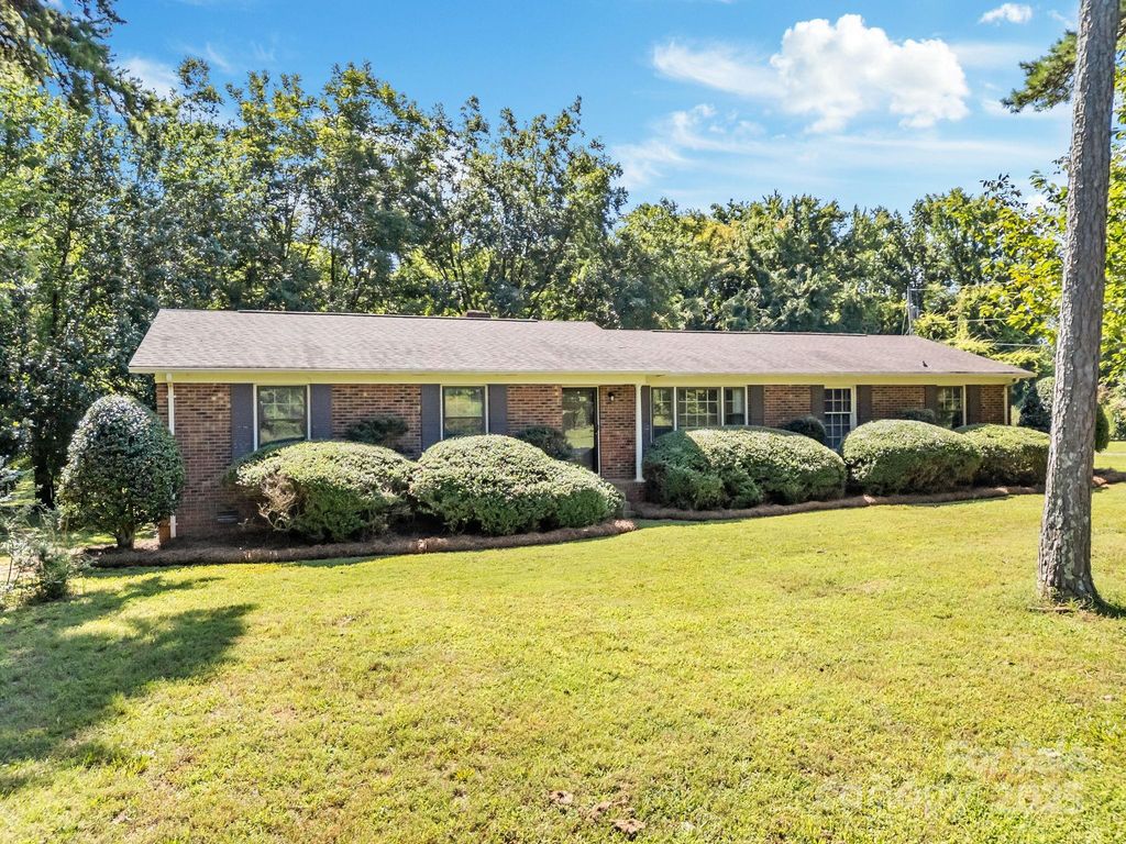 8450 Robinson Church Road, Charlotte, NC 28215
