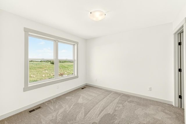3435 Stonehedge Drive NE, Rochester, MN 55906