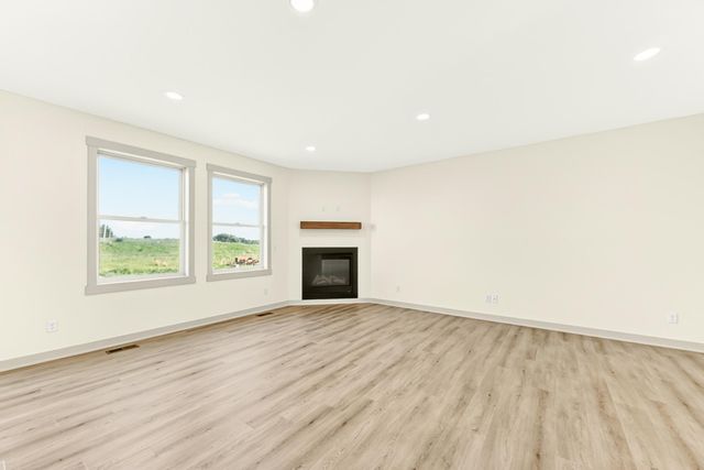 3435 Stonehedge Drive NE, Rochester, MN 55906
