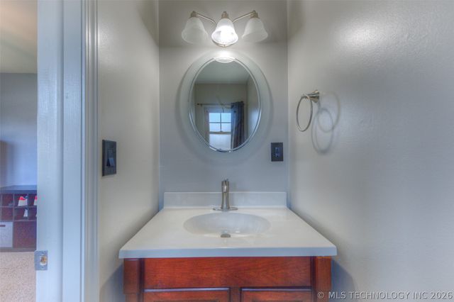 10107 E 22nd Place, Tulsa, OK 74129