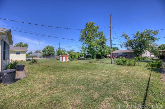 10107 E 22nd Place, Tulsa, OK 74129