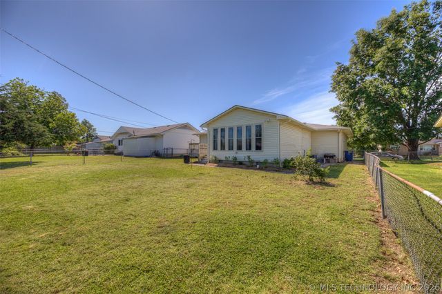 10107 E 22nd Place, Tulsa, OK 74129