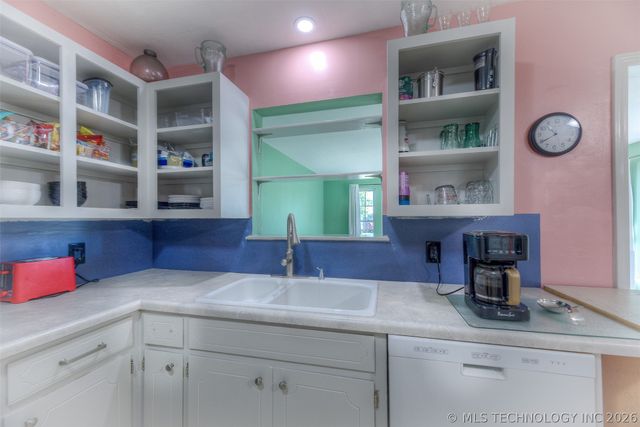 10107 E 22nd Place, Tulsa, OK 74129