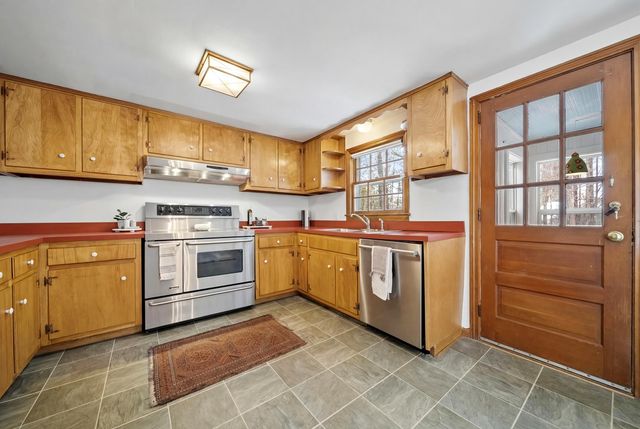 64 Lake Street, Salem, NH 03079