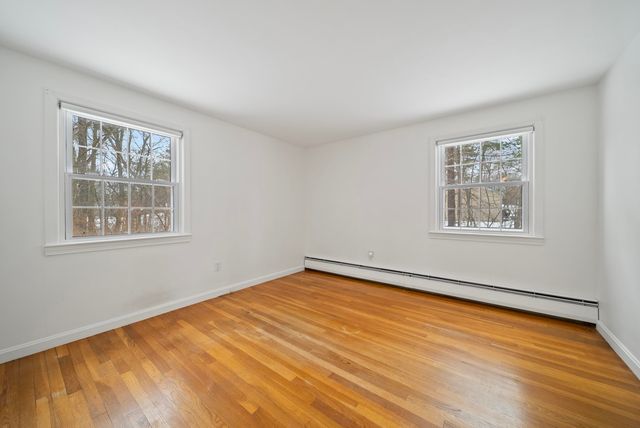 64 Lake Street, Salem, NH 03079