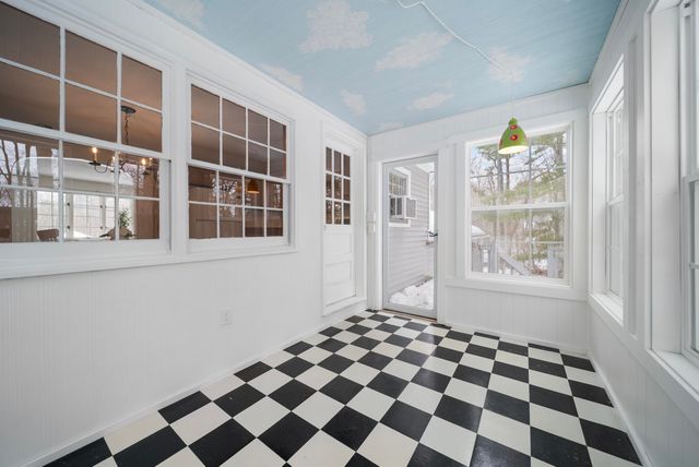 64 Lake Street, Salem, NH 03079