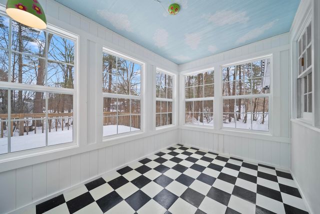 64 Lake Street, Salem, NH 03079