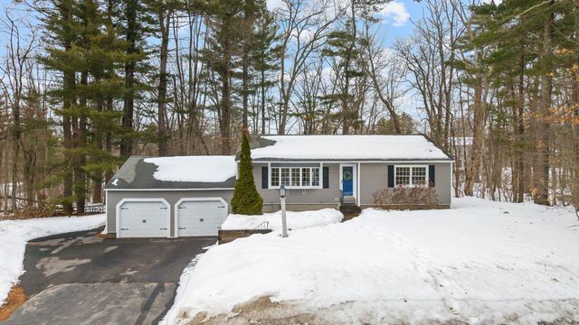 64 Lake Street, Salem, NH 03079