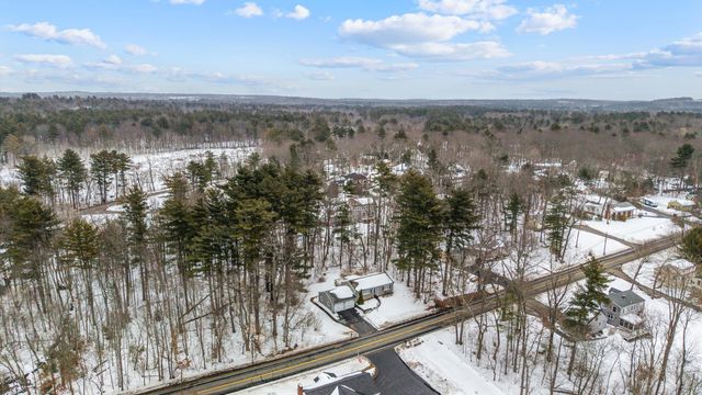 64 Lake Street, Salem, NH 03079