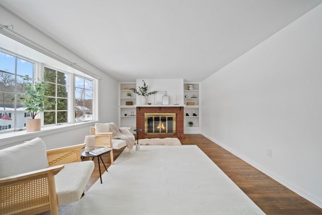 64 Lake Street, Salem, NH 03079