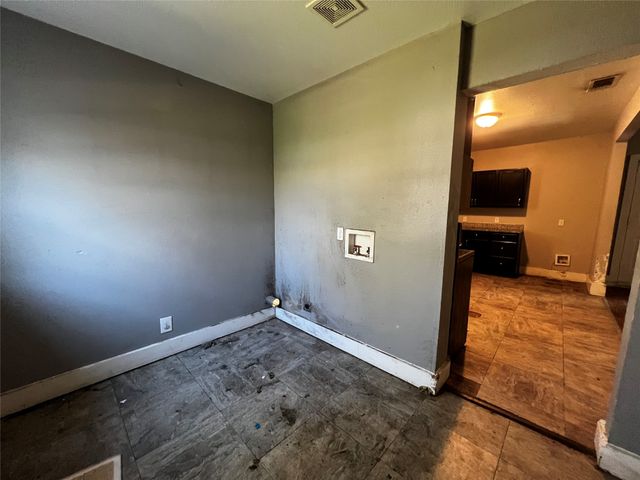 925 W Nelson Street, Denison, TX 75020