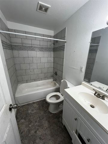 925 W Nelson Street, Denison, TX 75020