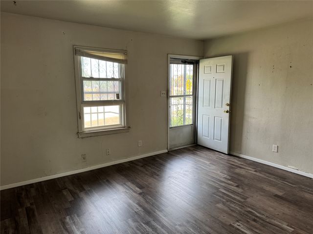 827 Bonnie View Road, Dallas, TX 75203