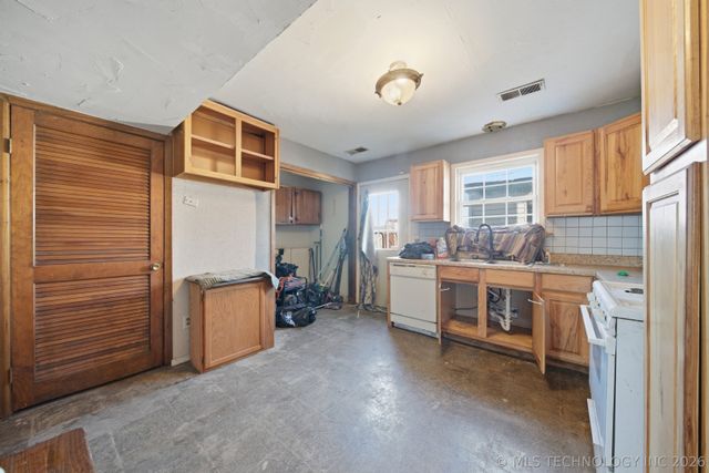 11825 E 116th Street N, Owasso, OK 74021