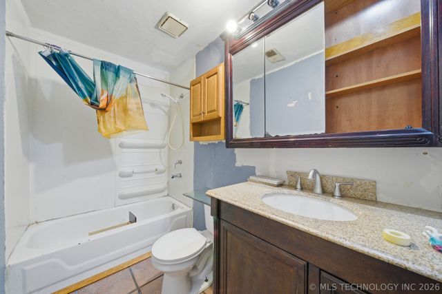 11825 E 116th Street N, Owasso, OK 74021