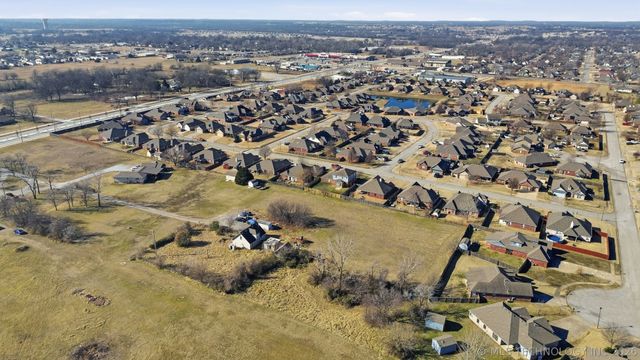 11825 E 116th Street N, Owasso, OK 74021