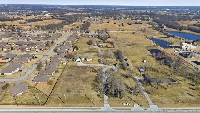 11825 E 116th Street N, Owasso, OK 74021