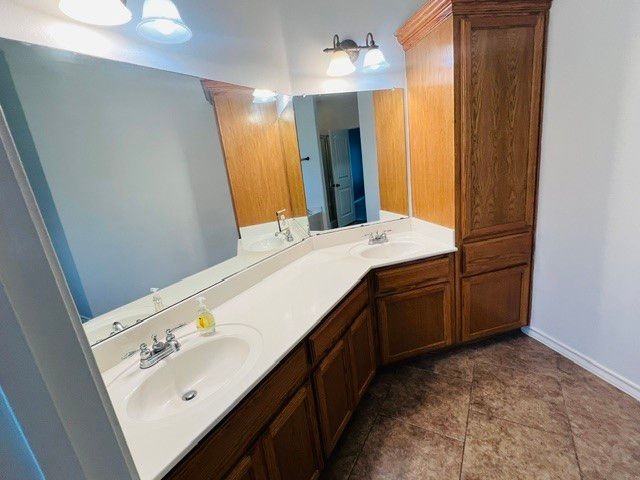 4045 Puget Sound Dr, Corpus Christi, TX 78410