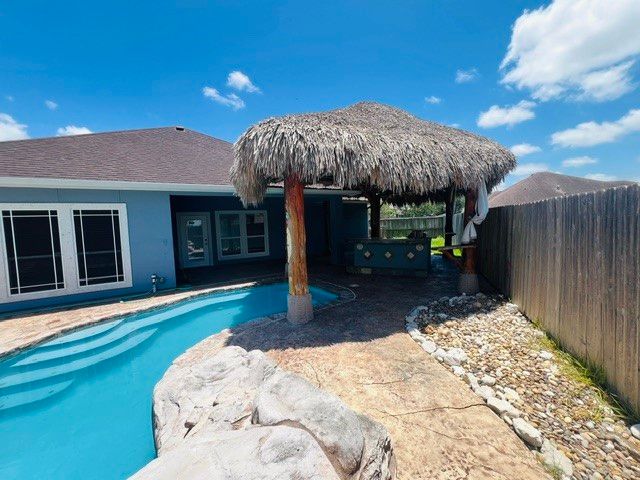 4045 Puget Sound Dr, Corpus Christi, TX 78410