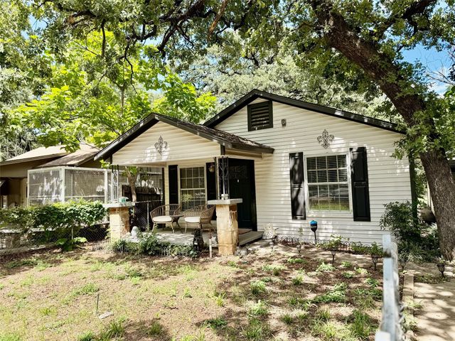 1318 Oakview Street, Haltom City, TX 76117