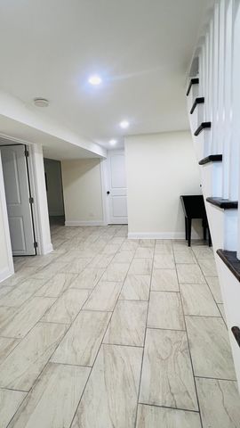 4107 W Addison Street, Chicago, IL 60641