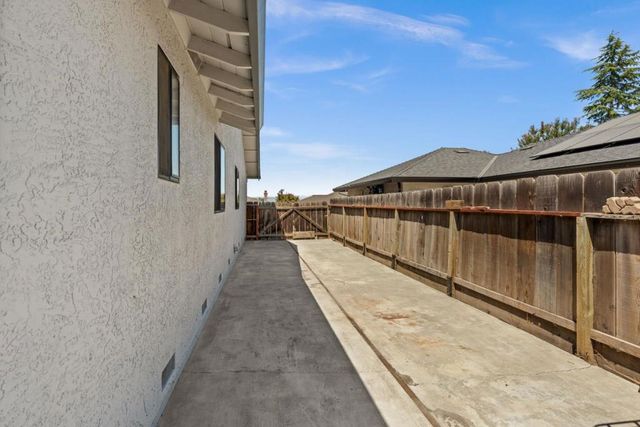 1031 Trinity Drive, Hollister, CA 95023