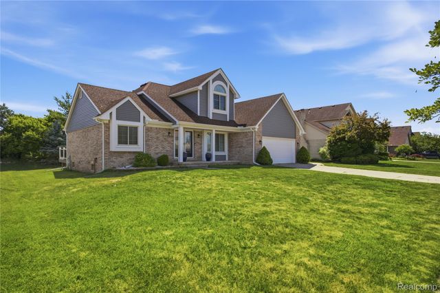 18488 Manor Lane, Livonia, MI 48152