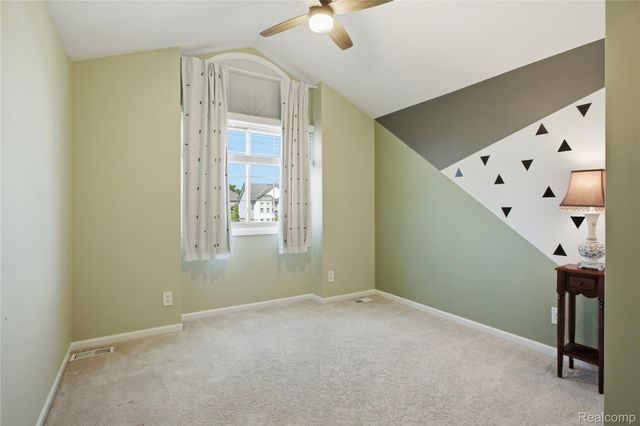 18488 Manor Lane, Livonia, MI 48152