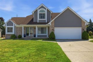 18488 Manor Lane, Livonia, MI 48152